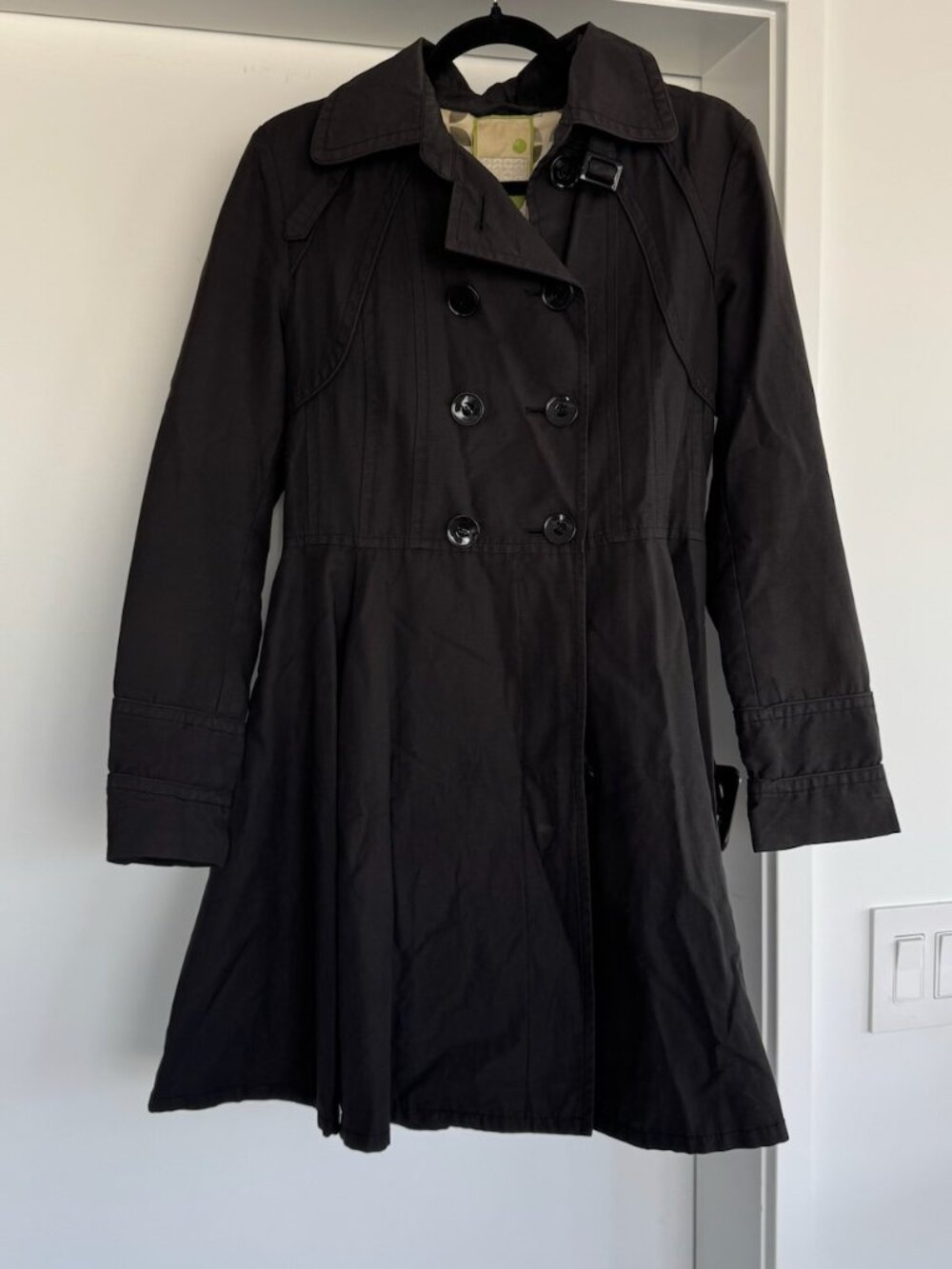 Black Soia & Kyo pleated trench coat pleated/ fit and flare